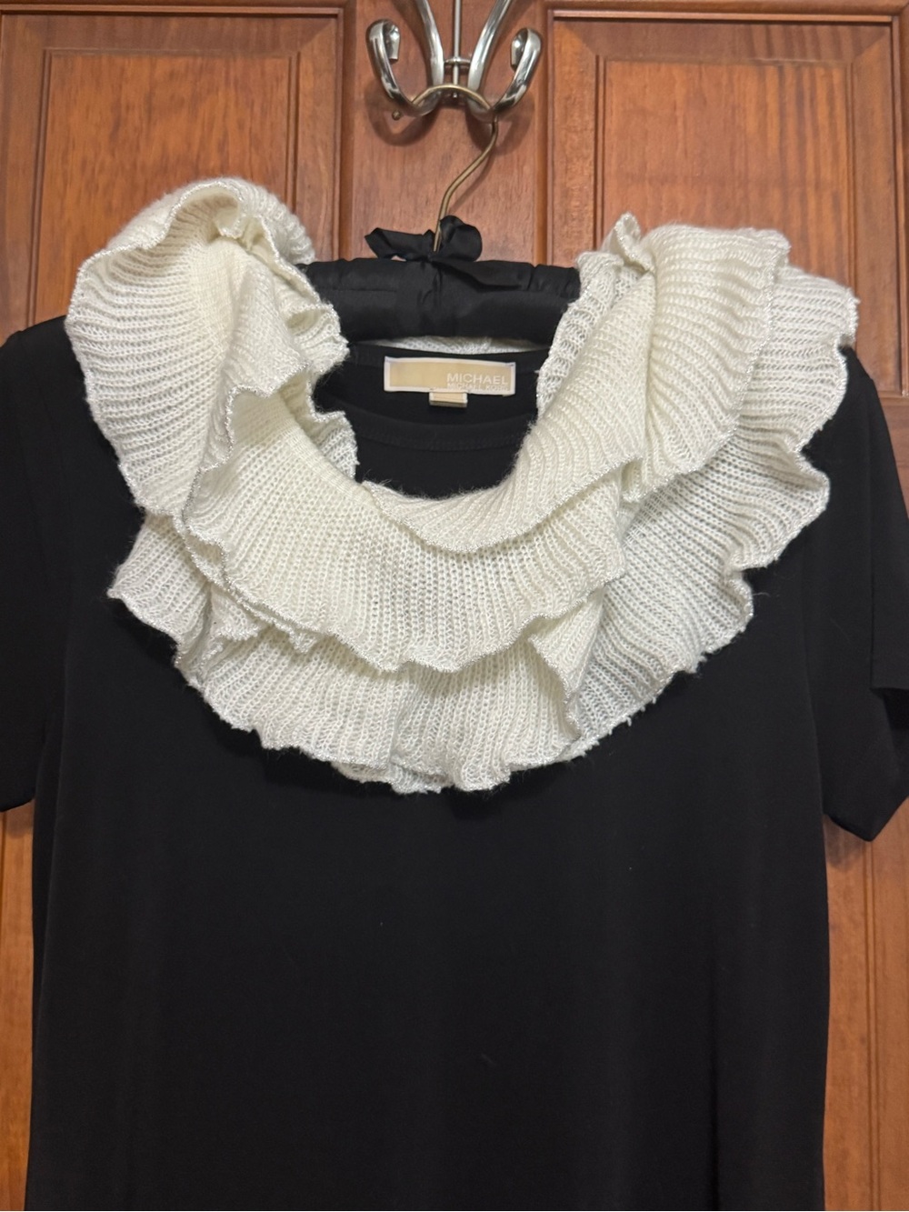 INFINITY SCARF